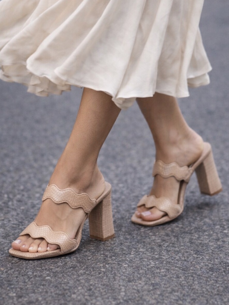 Dolce Vita Ilva Heels In Toffee Embossed Leather Size 8 & 10